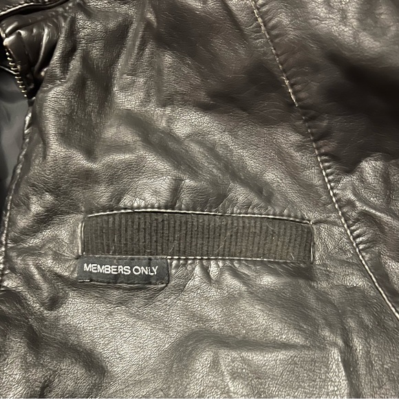 EUC Vintage Black Faux Leather Members Only Bomber Jacket Size XL - Picture 4 of 6